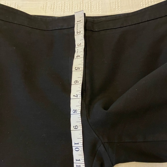 ANN TAYLOR Black Cropped Mid Rise Cotton Blend With Stretch Pants Size 4 - Picture 9 of 12